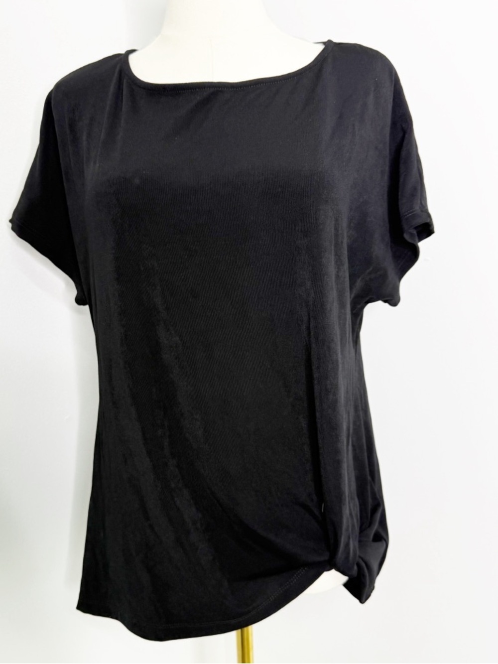 Chico’s Travelers 1 Top Black Short Sleeve Travel Knit NWT Size 8 / 10